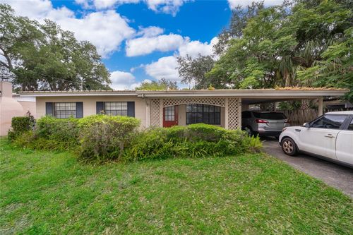 7 S Thacker Ave, Kissimmee, FL, 34741-5958 | Card Image