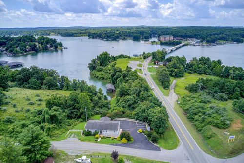 1027 Waterwheel Dr, Moneta, VA, 24121-5866 | Card Image
