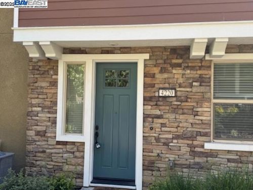 4220 Midlands Ct, Dublin, CA, 94568-4768 | Card Image