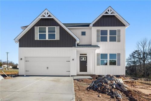 105 Indian Wells Court, Harmony, NC, 28634 | Card Image