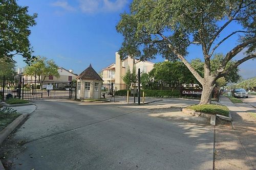 apt-2905-2120 El Paseo St, Houston, TX, 77054-3216 | Card Image