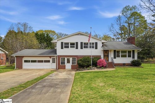 11 Spring Valley Road, Greenville, SC, 29615 | Card Image