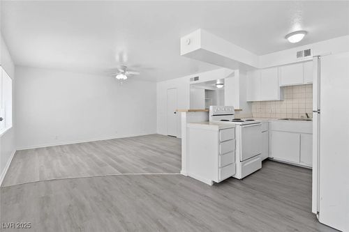 apt-4-1812 Fulstone Way, Las Vegas, NV, 89115-6642 | Card Image
