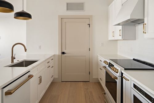 unit-501-1025 Massachusetts Ave, Arlington, MA, 02476-4562 | Card Image