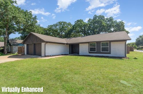 6908 Briardale Dr, North Richland Hills, TX, 76182-3945 | Card Image