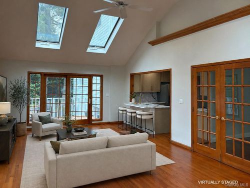 177 Puritan Dr, Scarsdale, NY, 10583-6729 | Card Image
