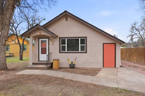 842 S 6th St, Hot Springs, SD, 57747-2841 | Card Image