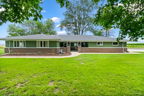 8238 Kelley Rd, WINNEBAGO, IL, 61088-9659 | Card Image