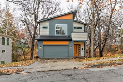 1601 32nd St, Des Moines, IA, 50311-2819 | Card Image