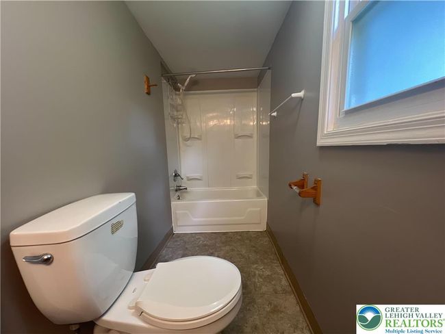 162 W Mountain Rd, House other with 2 bedrooms, 1 bathrooms and null parking in WIND GAP PA | Image 12