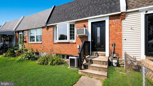 1592 Summit St, LINWOOD, PA, 19061-4339 | Card Image