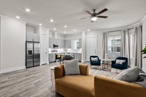 813-865 Limmer Loop, Hutto, TX, 78634 | Card Image