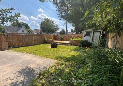 365 Horrell Ave, Midland, ON, L4R2A5 | Card Image