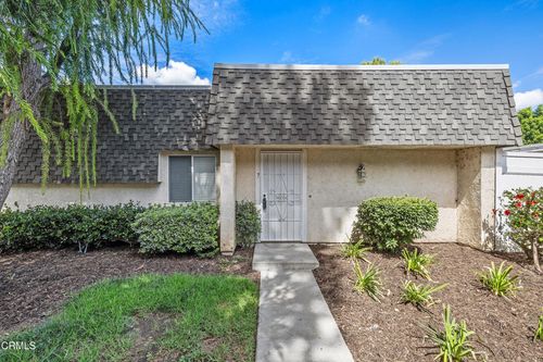 unit-7-6526 Vanalden Ave, Reseda, CA, 91335-5995 | Card Image