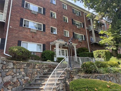 apt-4c-2333 Palmer Ave, New Rochelle, NY, 10801-4621 | Card Image