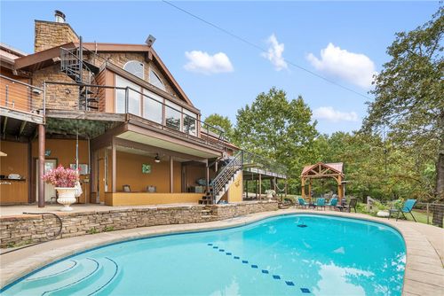 18089 Timber Ridge Dr, Siloam Springs, AR, 72761-5365 | Card Image