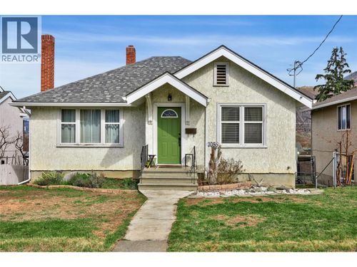 1086 Columbia St, Kamloops, BC, V2C2W2 | Card Image