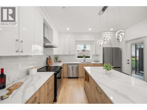 3-2258 Kelly Ave, Port Coquitlam, BC, V3C1X9 | Card Image