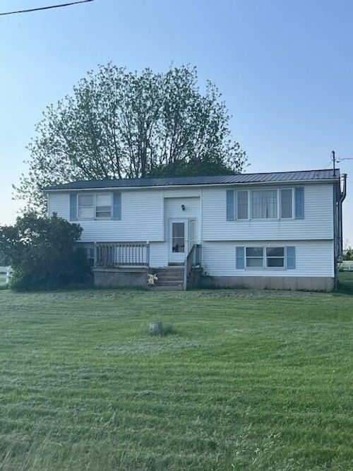 83 Matott Rd, Chazy, NY, 12921-3307 | Card Image