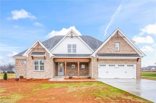 148 Meeting House Lane, Advance, NC, 27006 | Card Image