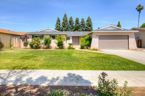 3152 W Morris Ave, Fresno, CA, 93711-2146 | Card Image