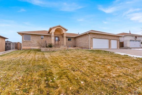 8 Pasadena Dr, Pueblo, CO, 81005-2985 | Card Image