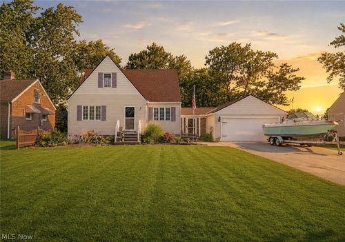 3710 W Pleasant Valley Rd, Parma, OH, 44134-5861 | Card Image
