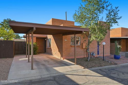 3817 N Pasatiempo Pl, Tucson, AZ, 85705-3386 | Card Image