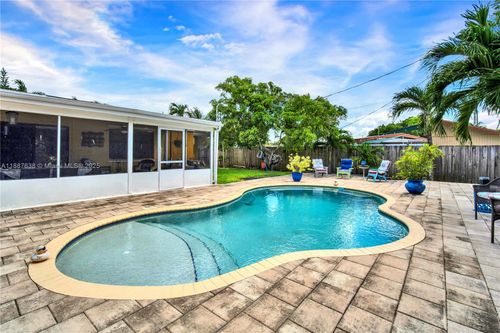 18690 Belview Dr, Cutler Bay, FL, 33157-6920 | Card Image