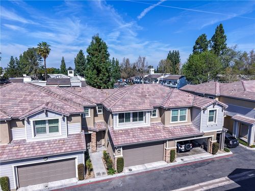 7863 Marbil Ln, Riverside, CA, 92504-2695 | Card Image