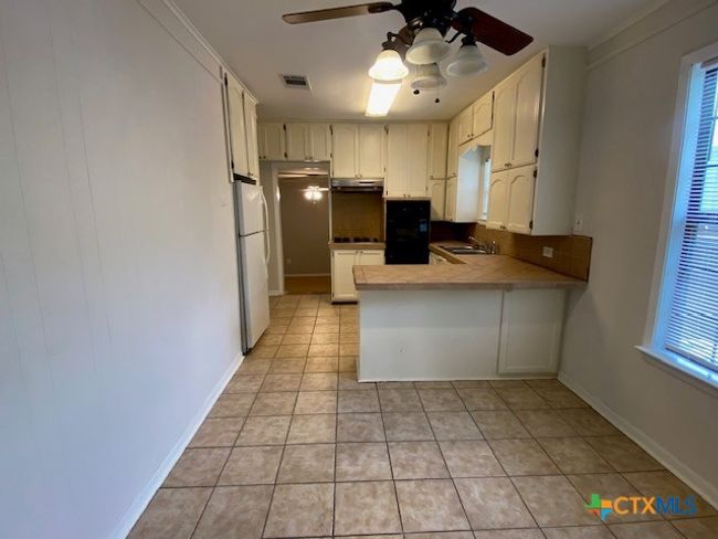 720 S Laurel Ave, House other with 2 bedrooms, 1 bathrooms and null parking in Luling TX | Image 8