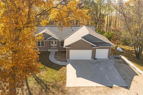 21535 78th St, Martelle, IA, 52305-7549 | Card Image