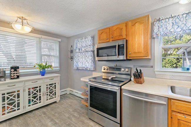 147 W Haven Rd, House other with 3 bedrooms, 2 bathrooms and null parking in Manchester NH | Image 8