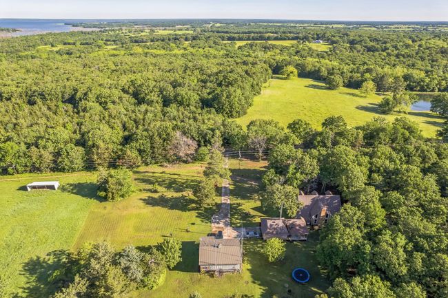 906 County Road 2770, House other with 3 bedrooms, 3 bathrooms and null parking in Honey Grove TX | Image 35
