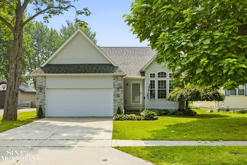 142 Taylor St, Port Huron, MI, 48060-1003 | Card Image