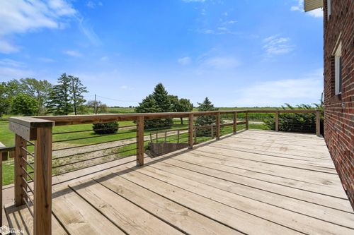 2411 160th St, Mount Union, IA, 52644-9505 | Card Image