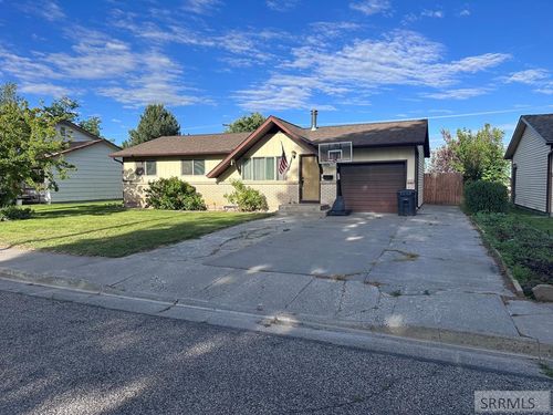 1377 Melody Dr, Idaho Falls, ID, 83402-1633 | Card Image