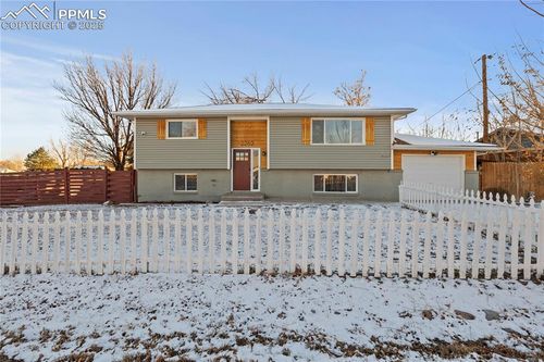 2262 Pear St, Canon City, CO, 81212-2548 | Card Image