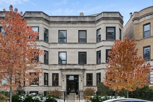 1w-636 W Grace St, Chicago, IL, 60613-4013 | Card Image