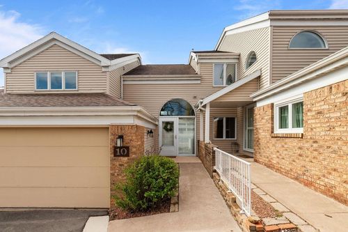 10-10 S Lawrence Court, APPLETON, WI, 54911 | Card Image