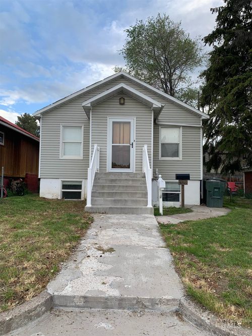 631 S Hayes Ave, Pocatello, ID, 83204-3430 | Card Image