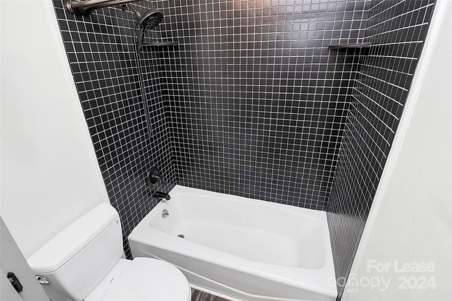 1109 E Morehead St, Condo with 2 bedrooms, 2 bathrooms and null parking in Charlotte NC | Image 17
