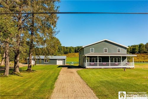 3710 Cowing Rd, Lakewood, NY, 14750-9668 | Card Image