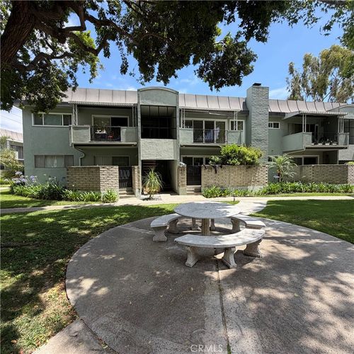 5180 E Atherton St, Long Beach, CA, 90815-3966 | Card Image