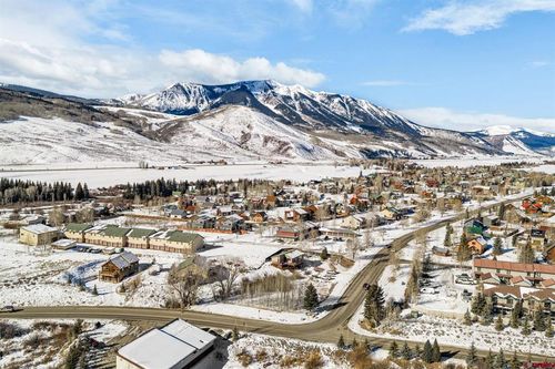 147 Cement Creek Rd, Crested Butte, CO, 81224-9600 | Card Image