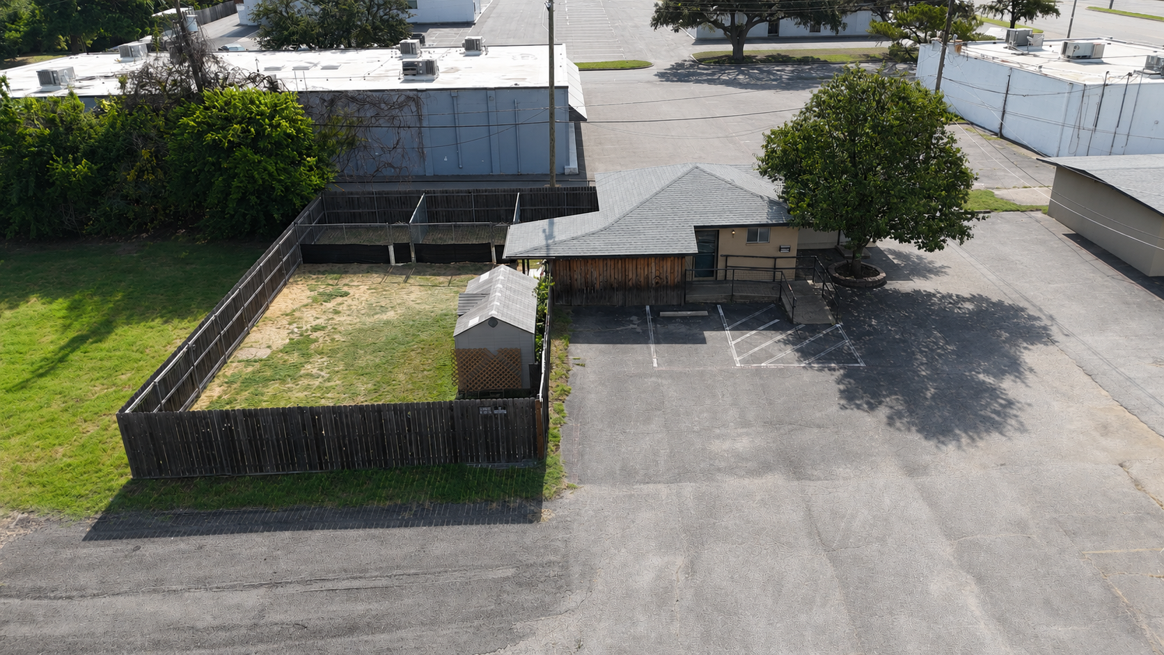 624 W Bedford Euless Rd, Hurst, TX 76053
