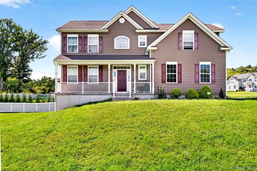 14 Hopkins Ct, Washingtonville, NY, 10992-1178 | Card Image