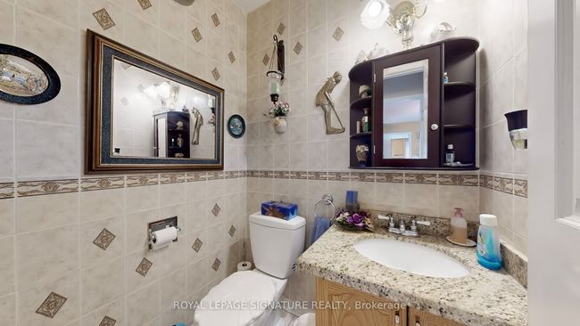 180 Kingknoll Dr, House other with 8 bedrooms, 4 bathrooms and 2 parking in Brampton ON | Image 18