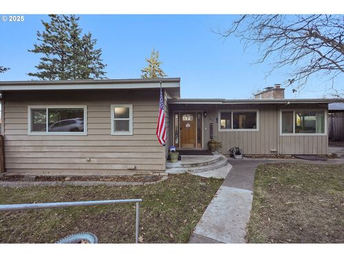 211 W 16th St, The Dalles, OR, 97058-2039 | Card Image