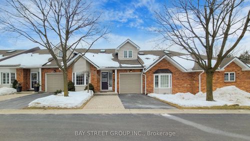 34-810 Golf Links Rd, Ancaster, ON, L9K1J7 | Card Image